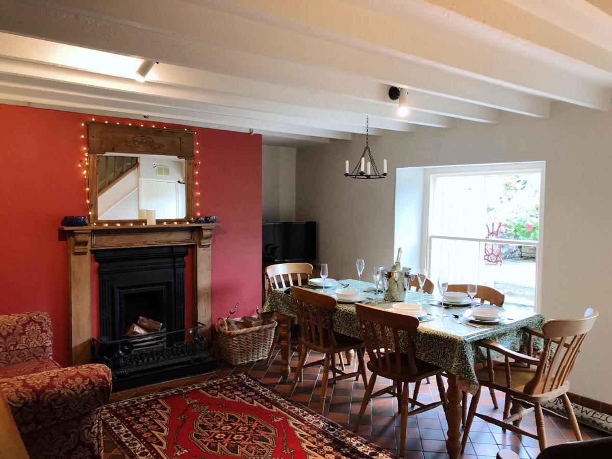 Stunning & Spacious House In Central Tenby Eksteriør bilde